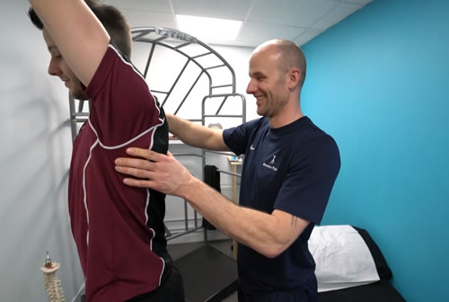 Momentum Physio is based at Locker 27 Gym Weybridge Trading Estate offering Physiotherapy Services on the spot