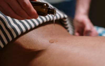 Massage Oils and Lotions: Enhancing the Back Massage Experience