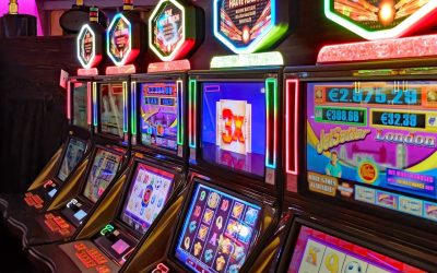 What Factors Contribute to the Popularity of Different Slot Machine Themes?
